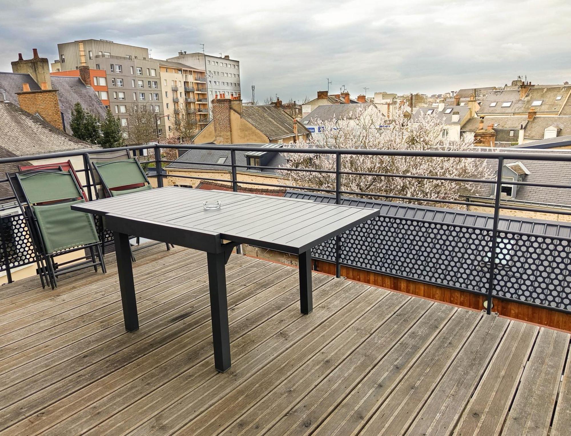 Appartement Magnifique Loft Urbain Centre, Gare Et Parking Prive *