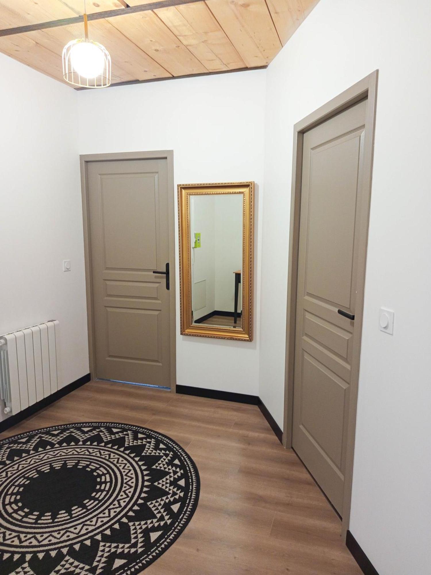 Magnifique Loft Urbain Centre, Gare Et Parking Prive Appartement
