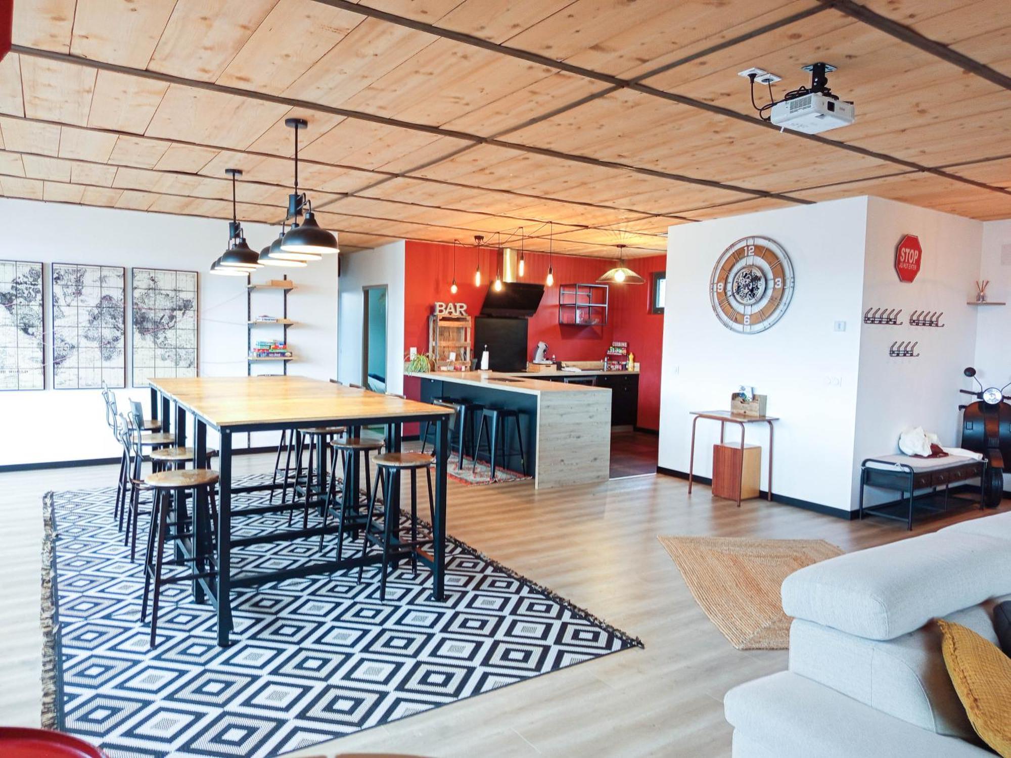 Magnifique Loft Urbain Centre, Gare Et Parking Prive Le Mans