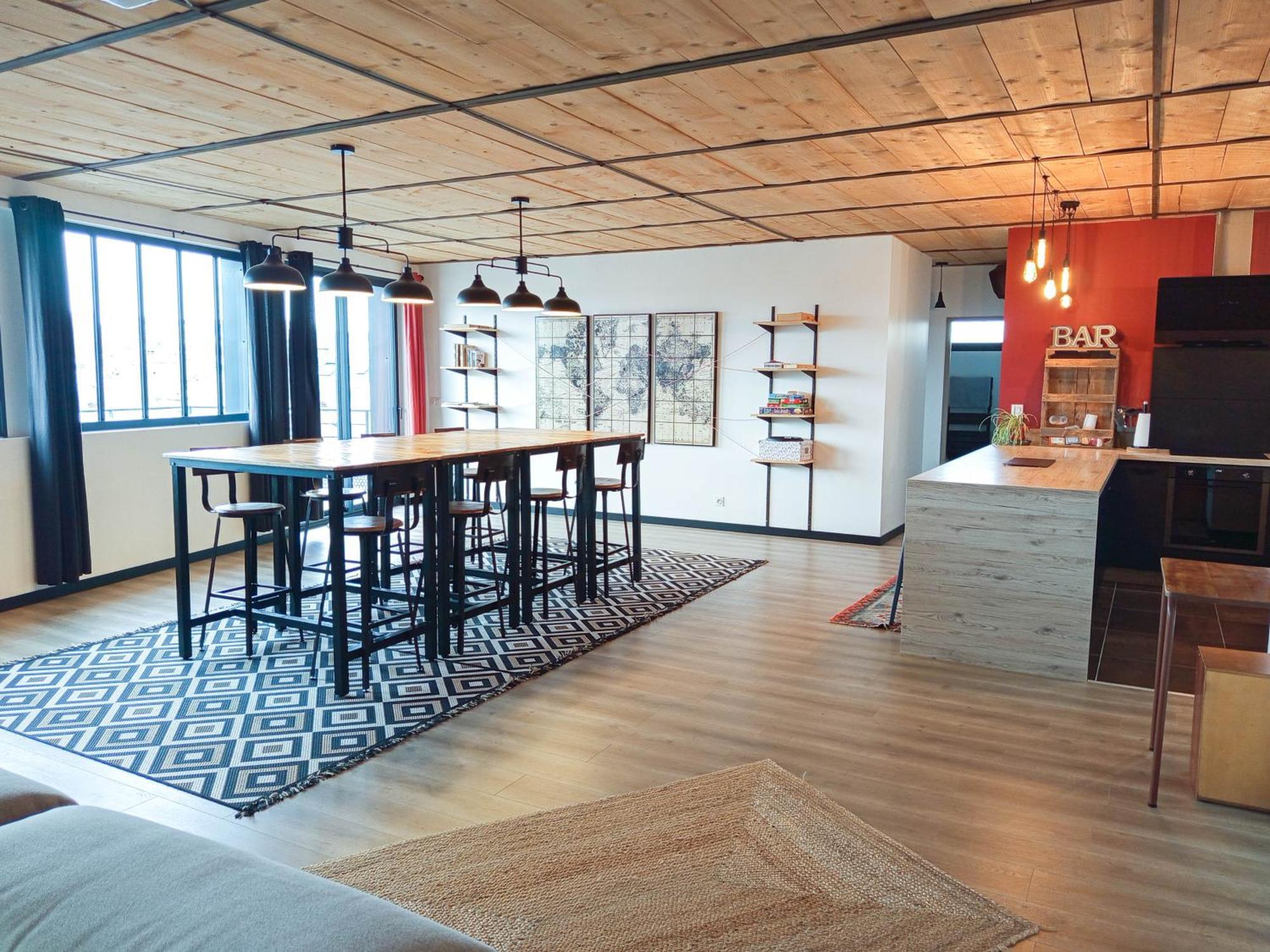 Appartement Magnifique Loft Urbain Centre, Gare Et Parking Prive *