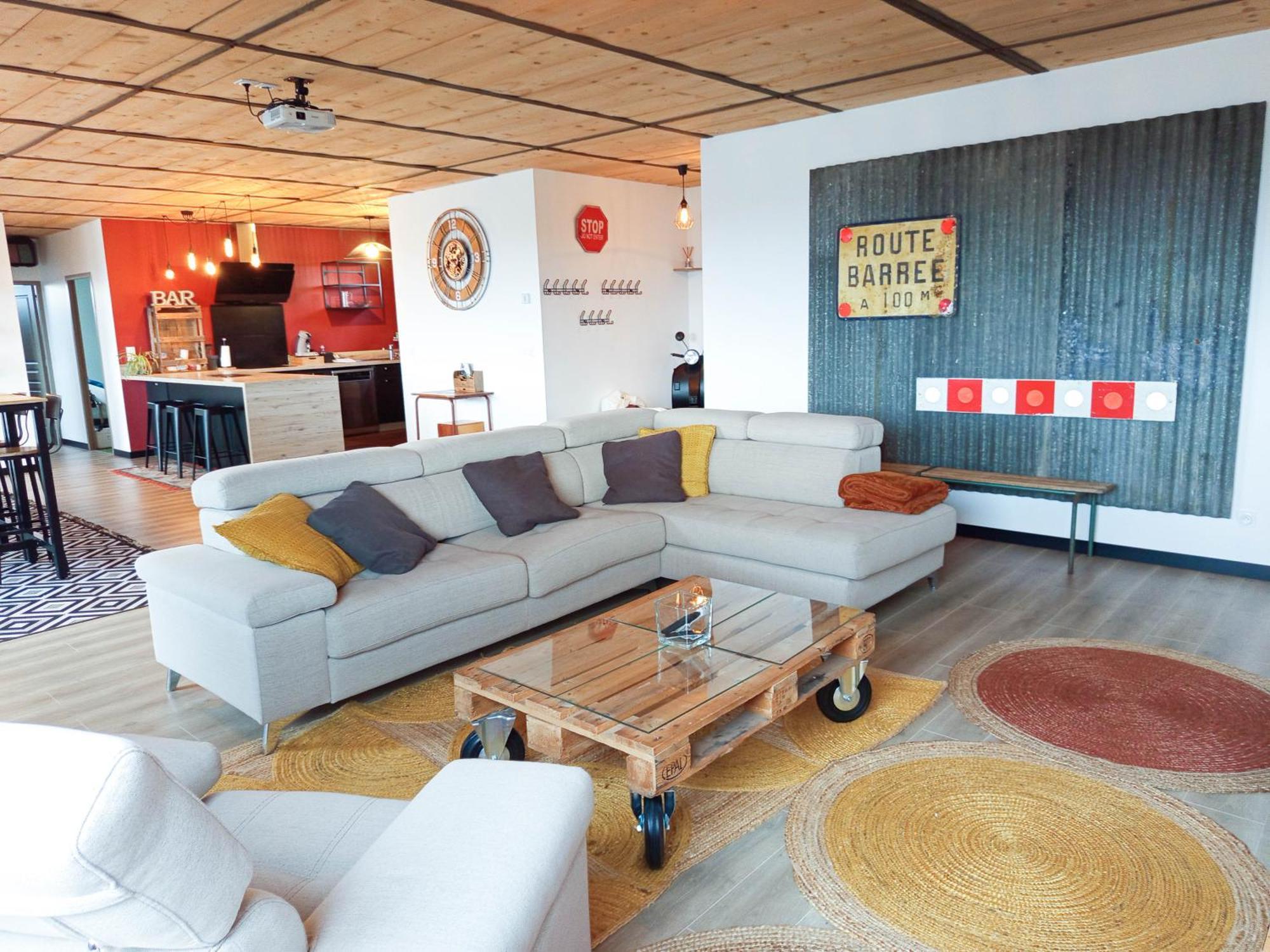 Appartement Magnifique Loft Urbain Centre, Gare Et Parking Prive